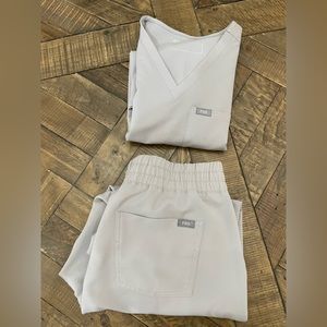 Khaki Figs scrub set